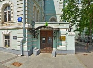 «21КУЛЬТ»: студия в особняке и ваш идеальный образ для индивидуальной фотосессии